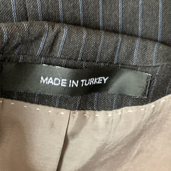 Hugo Boss Suit - Picture 13 of 16